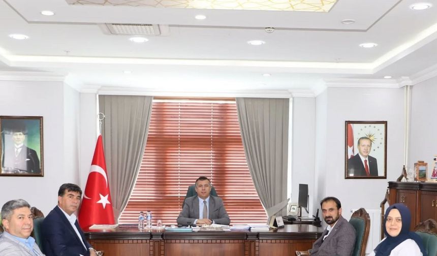 Eğitimcilerin talepleri Demirci’de masaya yatırıldı