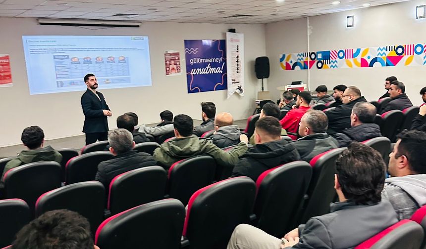 BAĞIMSIZ GELECEK İÇİN YOĞUN MESAİ: YEŞİLAY IĞDIR’DA ÜÇ AYRI YURTTA GENÇLERLE BULUŞTU