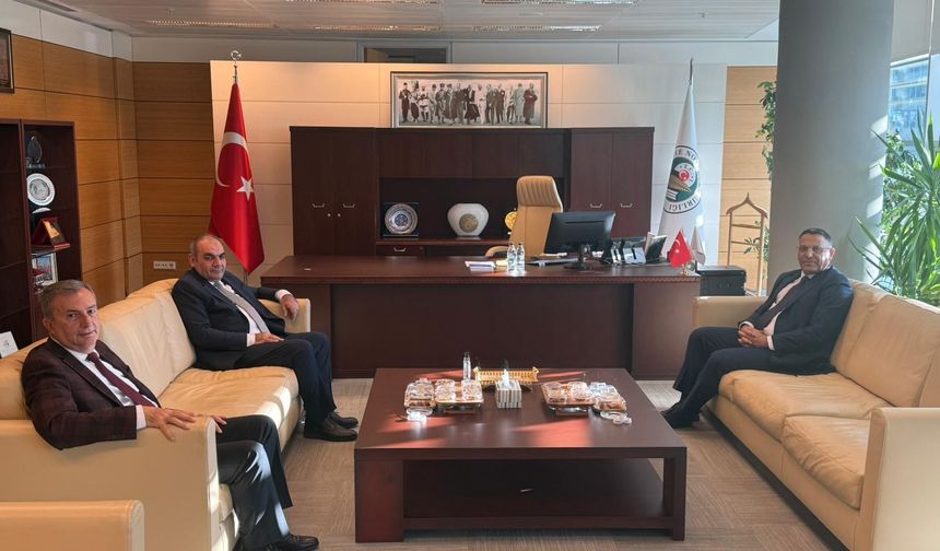 Rektör Gürel’den Noterler Birliği Başkanı Arat'a Ziyaret