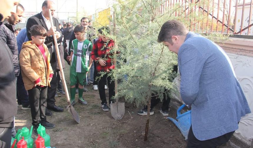 Iğdır’da 7 Bin Fidan Toprakla Buluşuyor