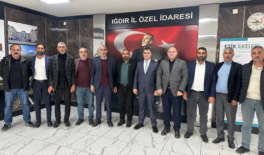 Tuzluca Köy Muhtarlarından Genel Sekreter Çarman’a Ziyaret