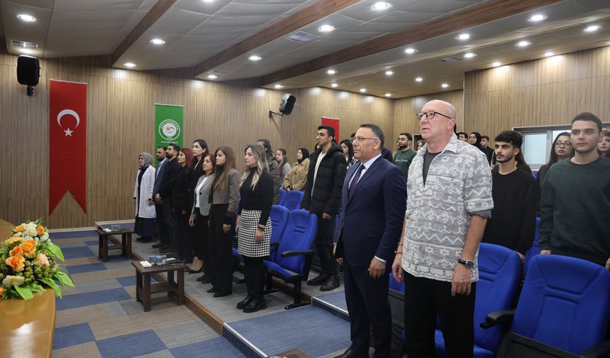 Prof. Dr. Altay, “Diş Hekimliğinde 50 Yıllık Serüven”ini Iğdır Üniversitesinde Anlattı