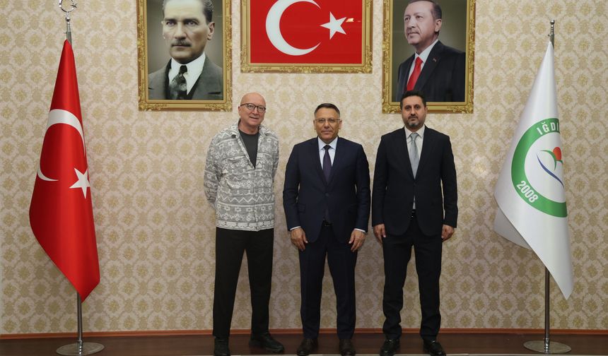 Diş Hekimi Prof. Dr. Altay’dan Rektör Gürel’e Ziyaret