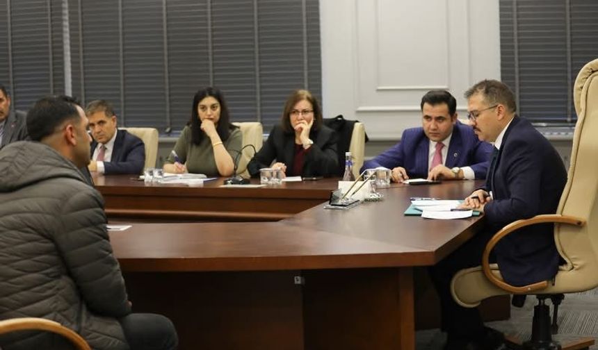 Vali Turan Halkla Buluştu: Talepler Dinlendi, Çözüm İçin Talimat Verildi