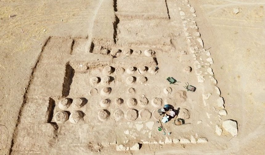 Iğdır Üniversitesinden Doç. Dr. Rıfat Kuvanç Danışmanlığında Bulunan Arkeolojik Eser, 2025’in En Dikkat Çekici 10 Keşfi