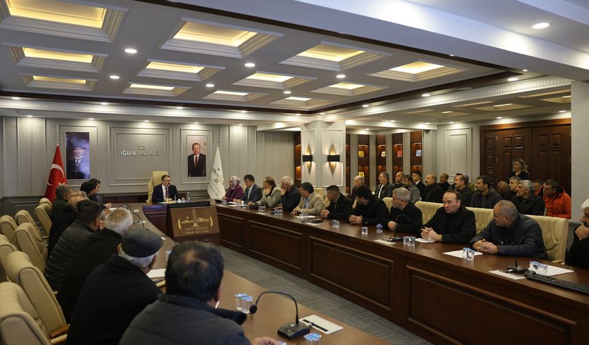 Vali Ercan Turan’dan Köyler İçin "2025 Planlaması": Muhtarlarla Hizmet Koordinasyonu