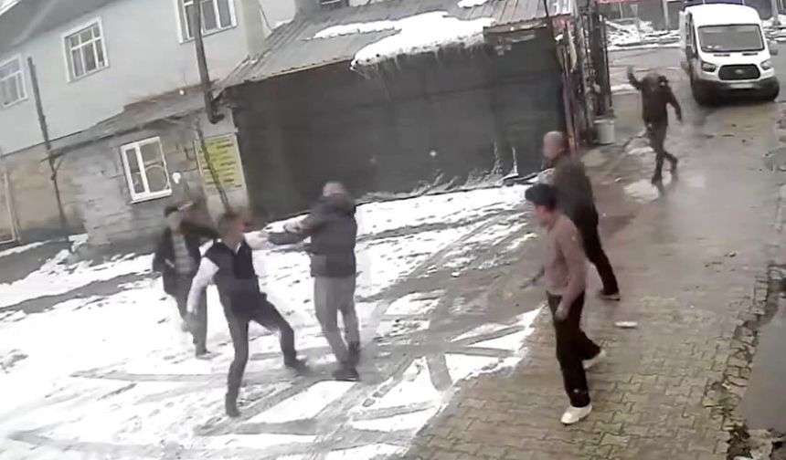 Elazığ'daki kavga, tuvaletini duvara yapan yolcu nedeniyle çıkmış