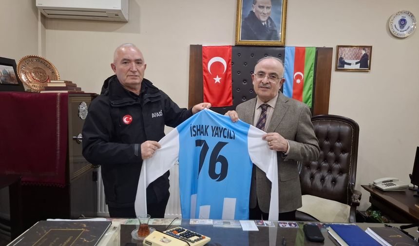 Iğdır’da Genç Sporculara Anlamlı Destek: İshak Yaycılı’dan Forma Jesti!