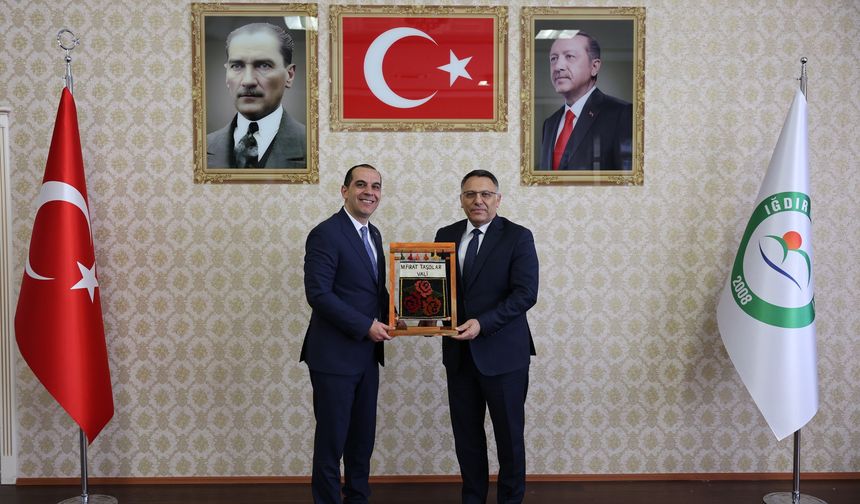 Vali Taşolar’dan Iğdır Üniversitesi’ne Ziyaret