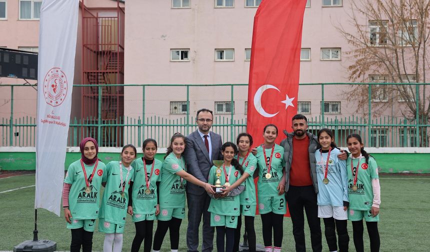 Iğdır’da “Küçük” Kramponların Büyük Heyecanı: Şampiyonlar Belli Oldu!