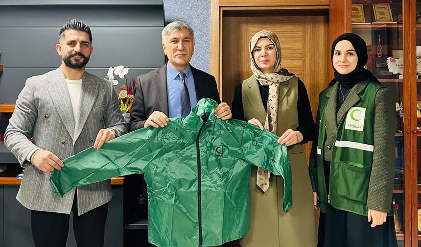 Iğdır İl Özel İdaresi’nde Ziyaret Trafiği: Ferhat Akkuş’a Tebrik Yağmuru