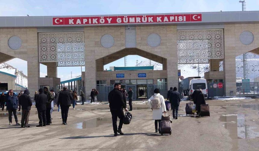 Gümrük Kapısı'nda sessizlik