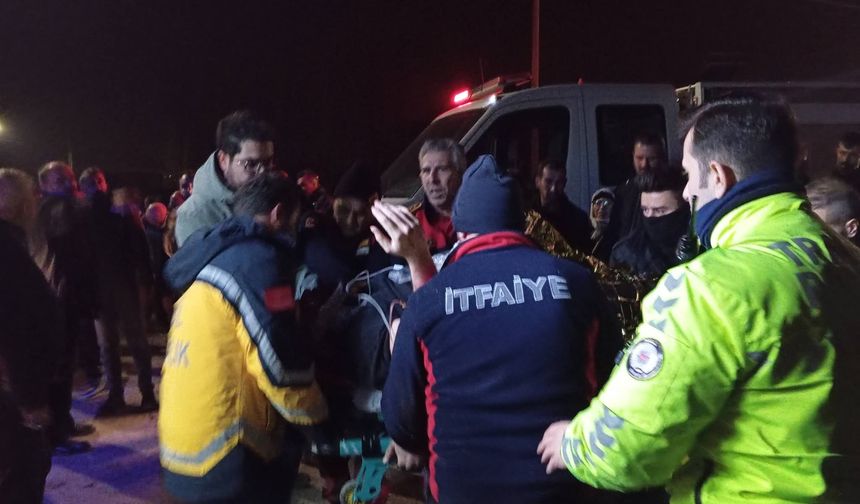 Iğdır’da Kamyon Evin İçine Girdi: Sürücü Yaralı Kurtarıldı