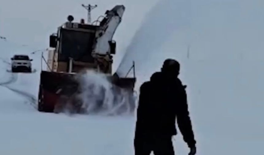 Kardan Kapanan Köy Yolları Ulaşıma Açılıyor