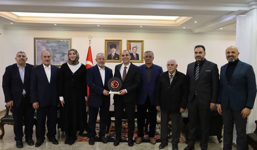 Yeni Dünya Vakfı’ndan Vali Taşolar’a “Hoş Geldin” Ziyareti