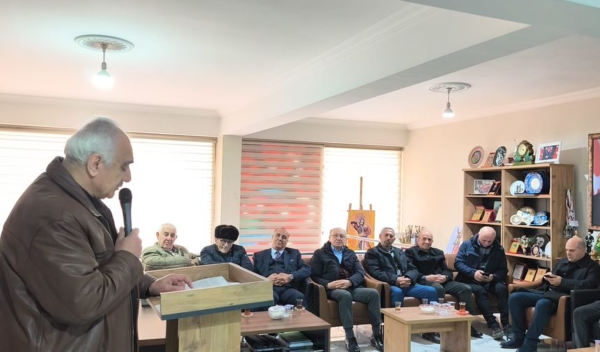 Iğdır’da "Bayrak Şairi" Arif Nihat Asya’ya Vefalı Anma