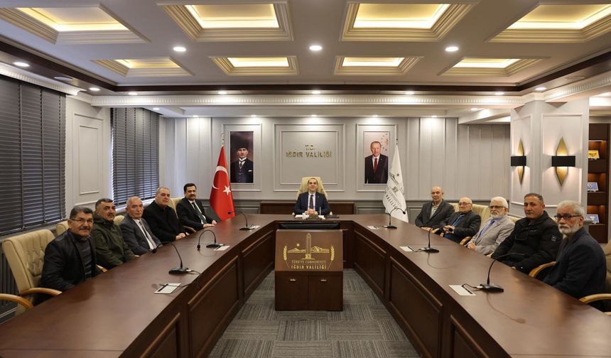 Atatürk Mahallesi Temsilcilerinden Vali Taşolar’a Ziyaret