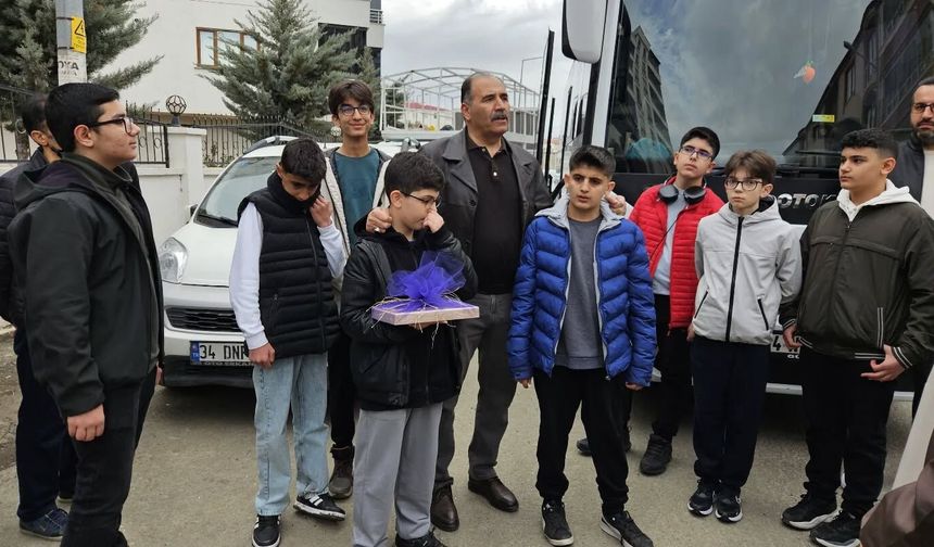 Iğdır’ın Bilim Elçileri Trabzon Yolcusu: TÜBİTAK Bölge Finallerinde Büyük Heyecan!