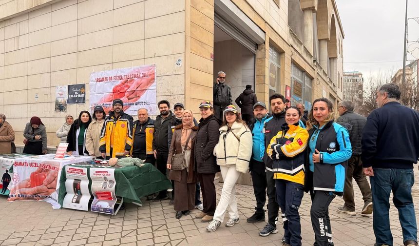 Iğdır Şehir Merkezinde “Mobil Sağlık Eğitimi” Seferberliği