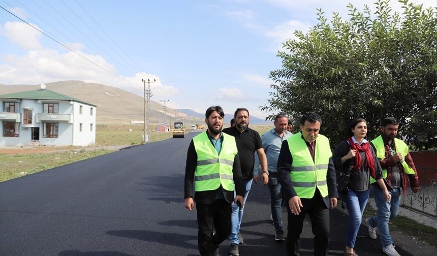 Başkan Demir, Ardahan'da yollar yenilenecek