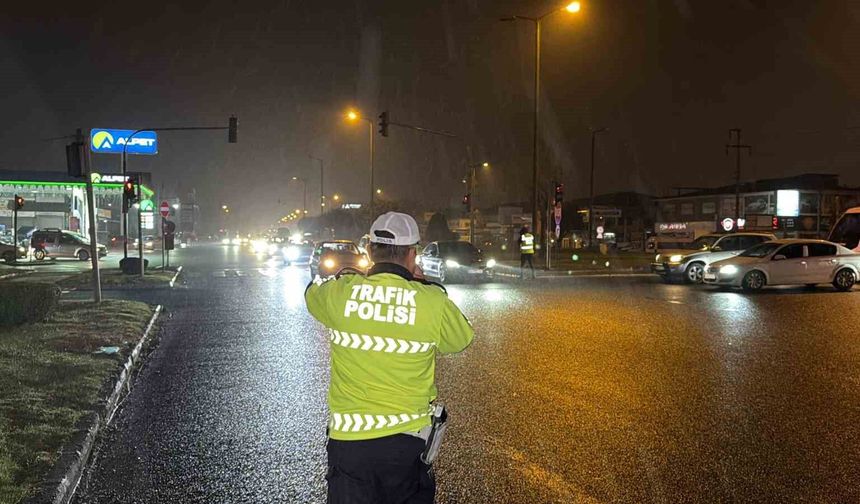 Bayram yoğunluğuna polis müdahalesi