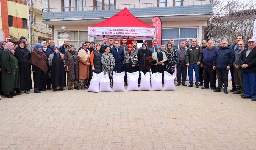 Bilecik'te 'Nohut Tohumu Dağıtım' programı gerçekleştirildi
