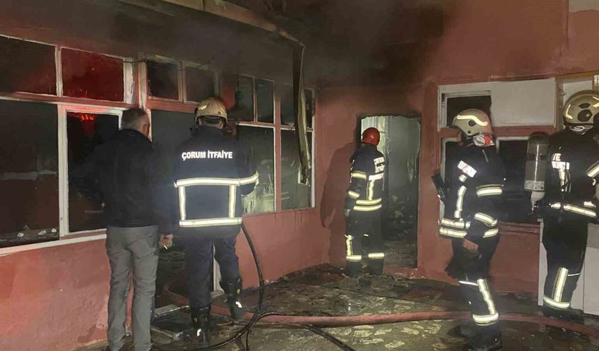 Çorum'da gecekondu yangını