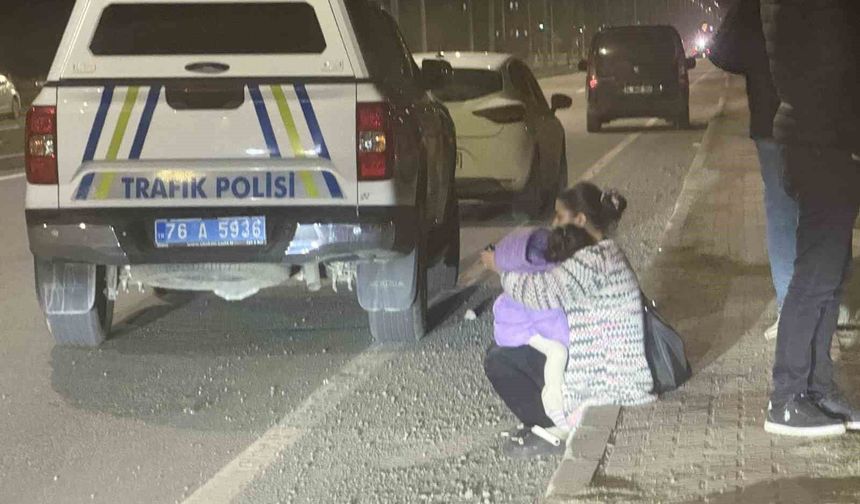 Iğdır'da otomobil sulama kanalına uçtu: Sürücü, kızı ve torunu son esnada kurtuldu