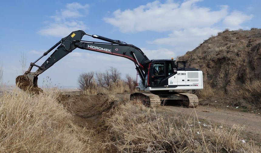 Iğdır'da sulama kanalları sezon öncesi hazırlandı