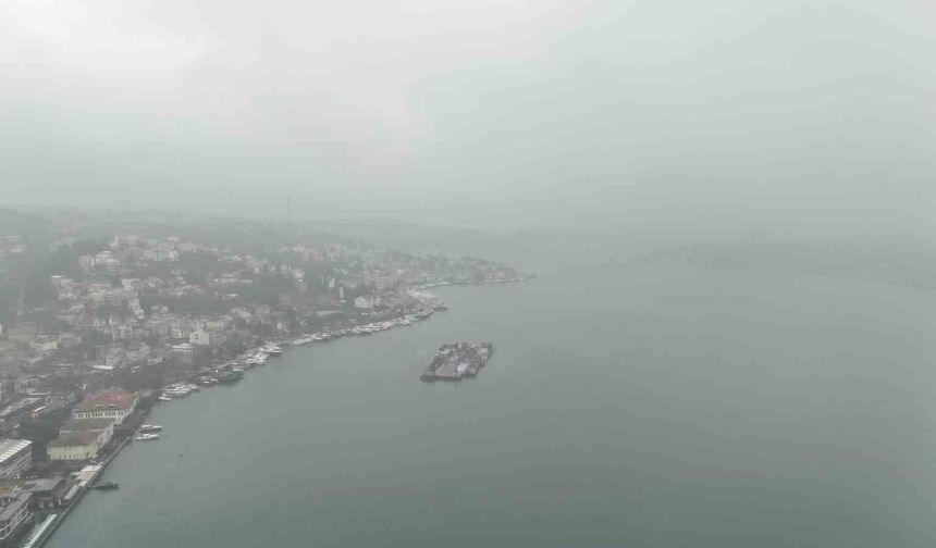 İstanbul bayram sabahına sisle uyandı