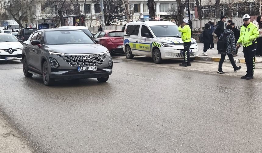 Iğdır’da Okul Yollarında “Emniyet” Kalkanı: Öğrenciler Güvende!
