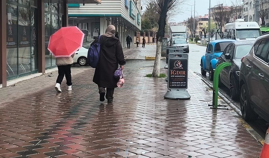 Iğdır’da Mevsimler Şaşırdı: Bir Gün Yaz, Bir Gün Kış!