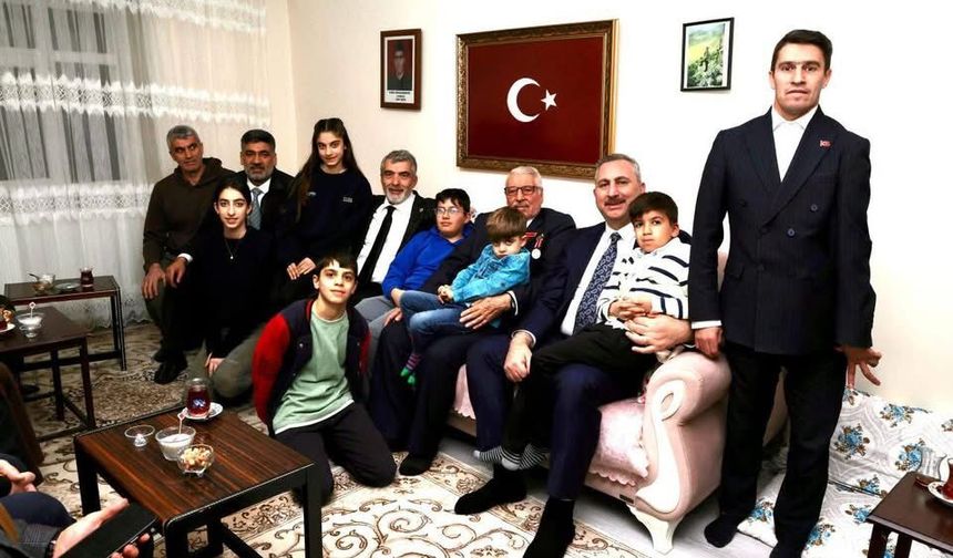 Şehit Ailesine Misafir Oldular