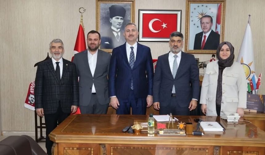AK Parti Grup Başkanvekili Abdülhamit Gül’den AK Parti Iğdır İl Başkanlığına Ziyaret