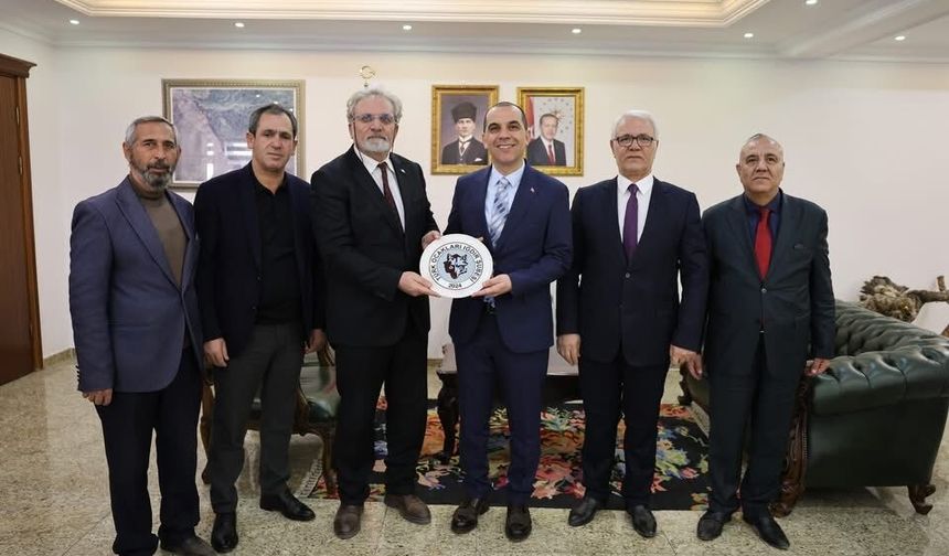 Türk Ocaklarından Vali’ye Ziyaret