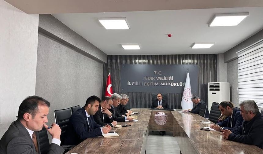Iğdır İl Milli Eğitim Müdürlüğünde Haftalık Değerlendirme ve Planlama Toplantısı Gerçekleştirildi!