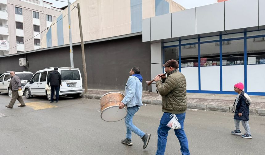 Iğdır’da Bayram Geleneği Yaşatılıyor: Davul ve Zurna Sesleri Mahalleleri Sardı