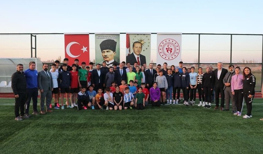 Vali Taşolar Sahaya İndi