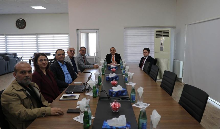 Vali Taşolar’dan Demiryolu Şantiyesine Ziyaret