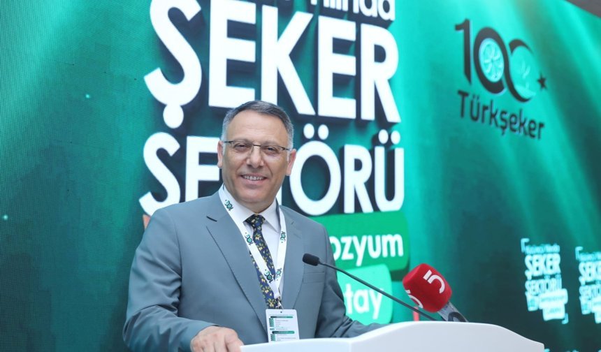 Rektör Gürel, "Yüzüncü Yılında Şeker Sektörü Sempozyumu"na Katıldı