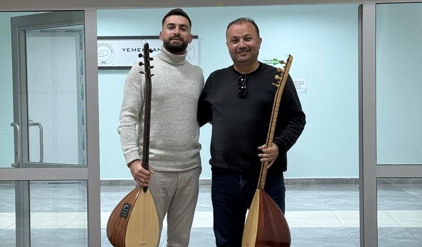 SAVAŞ YENER EROL, IĞDIR ÜNİVERSİTESİ’NDE BAĞLAMA VE TÜRK HALK MÜZİĞİ DERSLERİ VERMEYE BAŞLADI