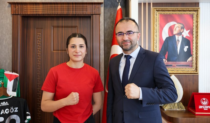 Iğdır’da Boks Rüzgarı: Pınar Elçik Türkiye Şampiyonu Oldu!