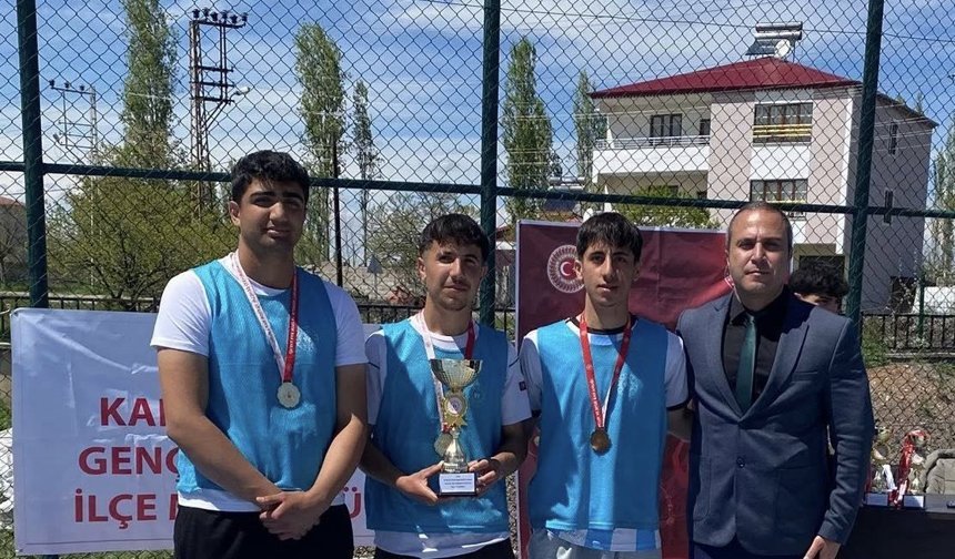 23 Nisan Coşkusu Sahaya Taşındı: Karakoyunlu’da Basketbol Turnuvası Heyecanı