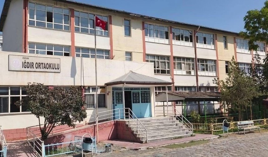 Iğdır Lisesi’nin Yıkılma Kararına Tepki