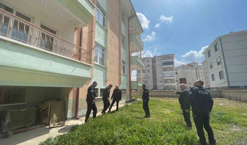 Karaman'da pencereden düşen 3 yaşındaki çocuk yaralandı