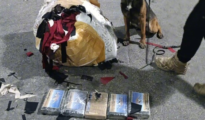 Bir işyerinde 5 kilo 872 gram kokain ele geçirildi