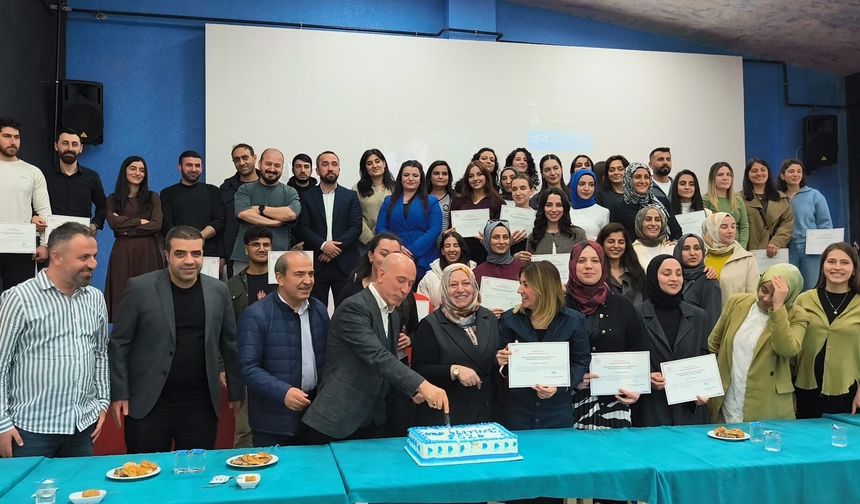 Iğdır'da Bebek Ölümlerini Önleyecek Kritik Eğitim: NRP Sertifikaları Verildi
