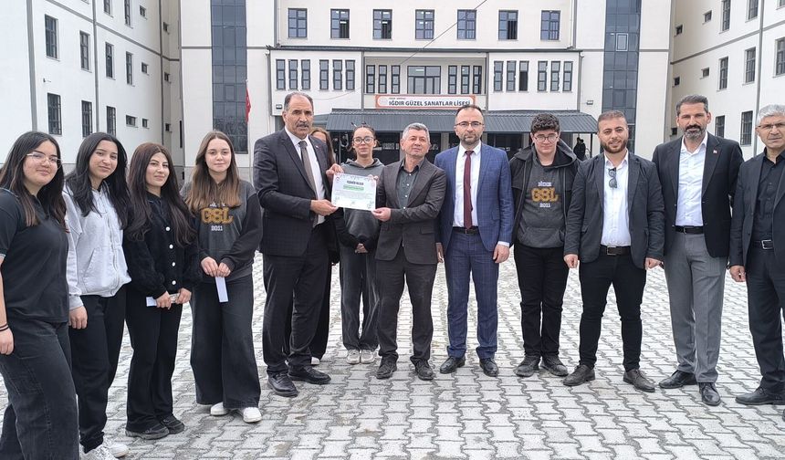 Iğdır’da Okullar ağaçlandırılıyor: 60 Okula 5 Bin Fidan