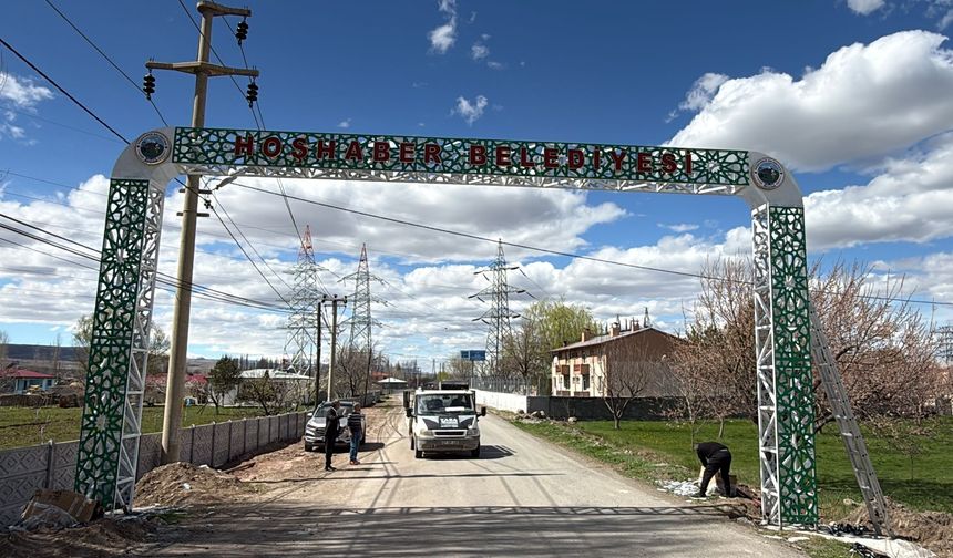 Hoşhaber Beldesine Giriş Kemeri Yapıldı