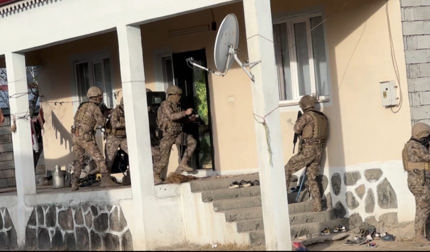 Göçmen Kaçakçılığı Operasyonu 7 Tutuklama